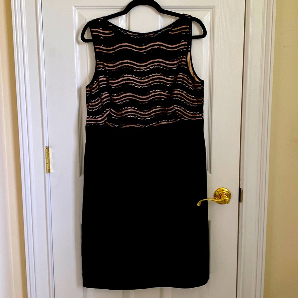 Tahari semi formal black lace taffeta dress - Size 12